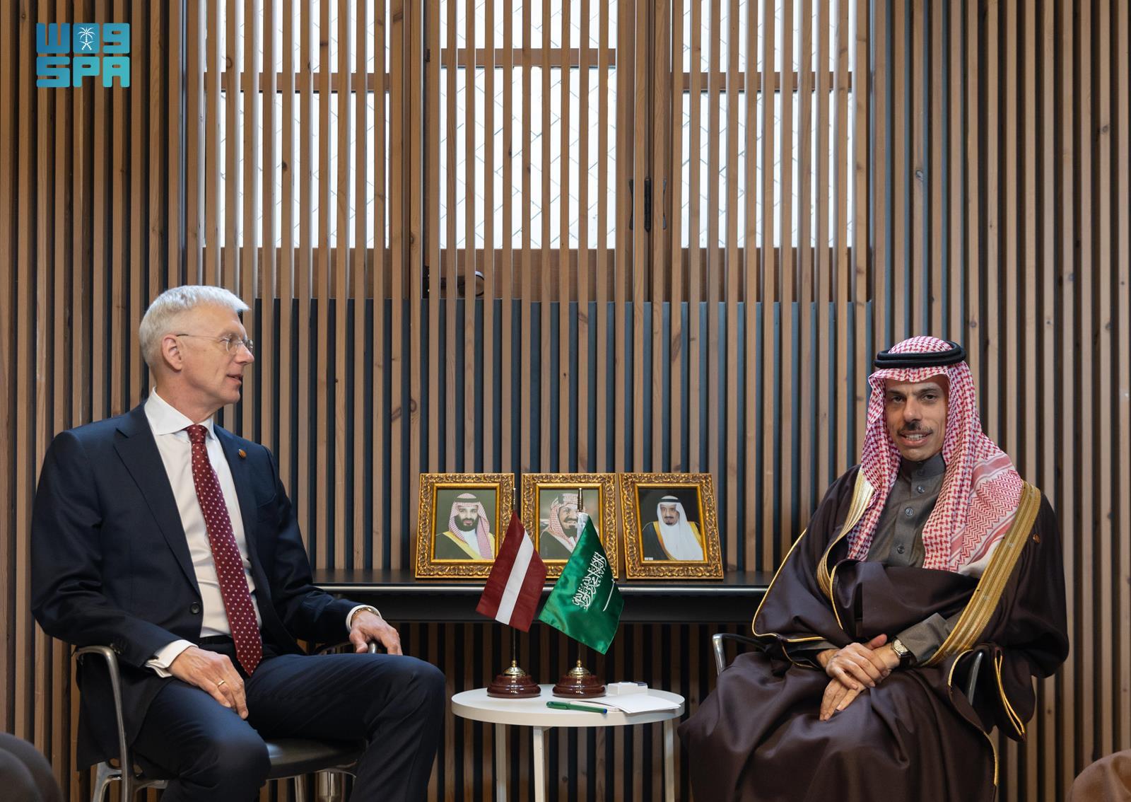 Foreign Minister Holds Talks with Latvian Counterpart