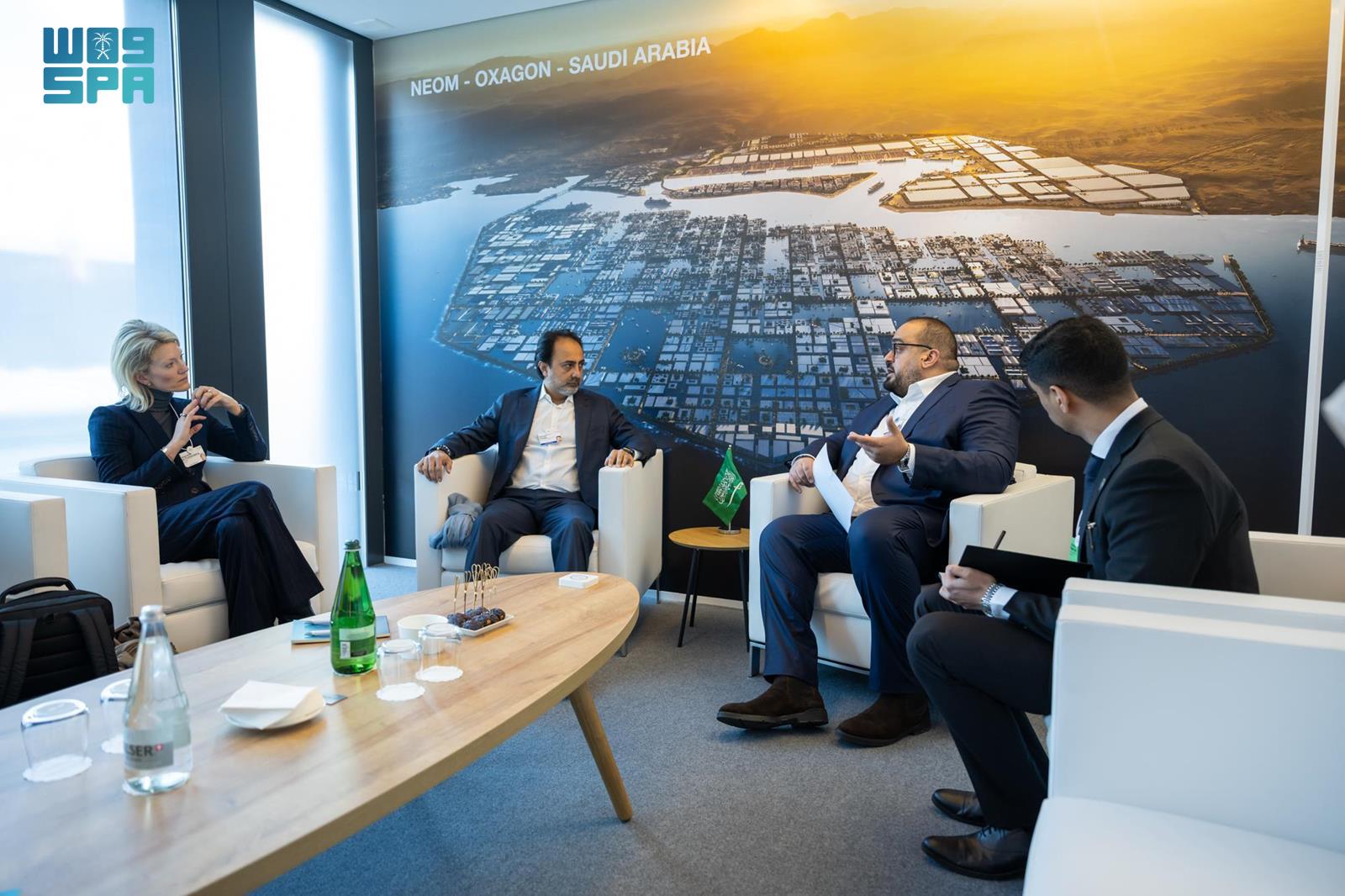 Minister of Economy and Planning Meets the CEO of General Catalyst Company