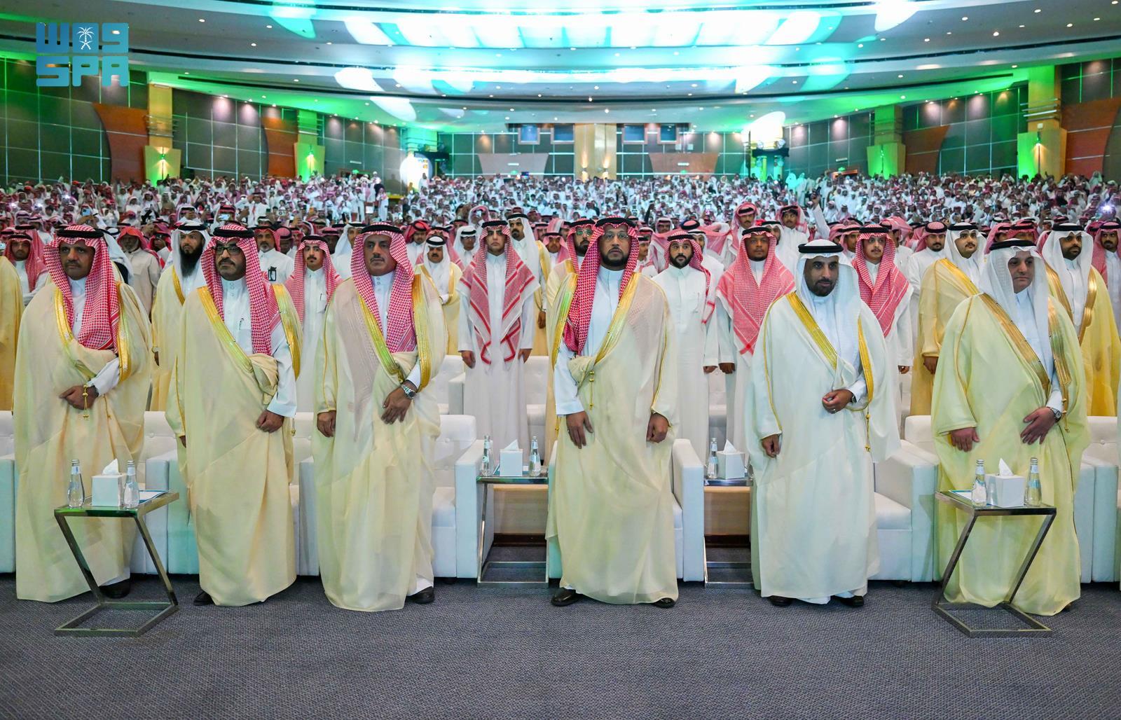 عام / نائب أمير عسير يشهد تخريج أكثر من 5 آلاف خريج من منشآت التدريب التقني والمهني بالمنطقة
