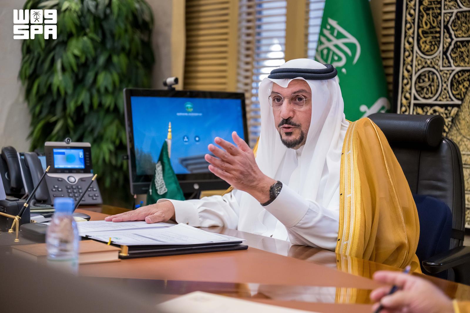 أمير القصيم يترأس اجتماع اللجنة العليا لكرنفال بريدة الدولي للتمور لموسم 1448هـ